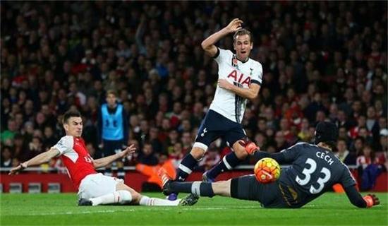 这场举世瞩 这场举世瞩